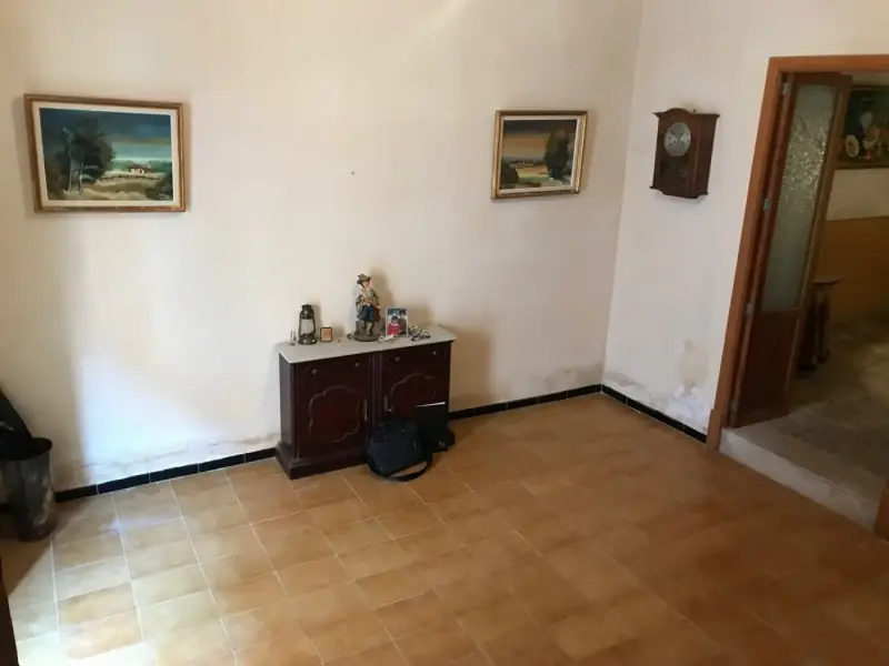 Casa de pueblo a reformar en Sineu, foto 2