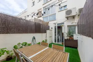 Dúplex de 3 dormitorios con terraza, garaje y trastero a pocos metros del mar, foto 3