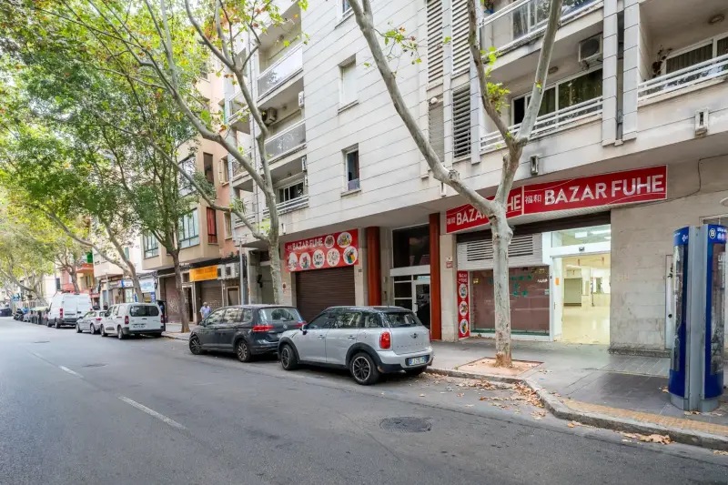 Commercial premises for sale in Pere Garau, photo 2