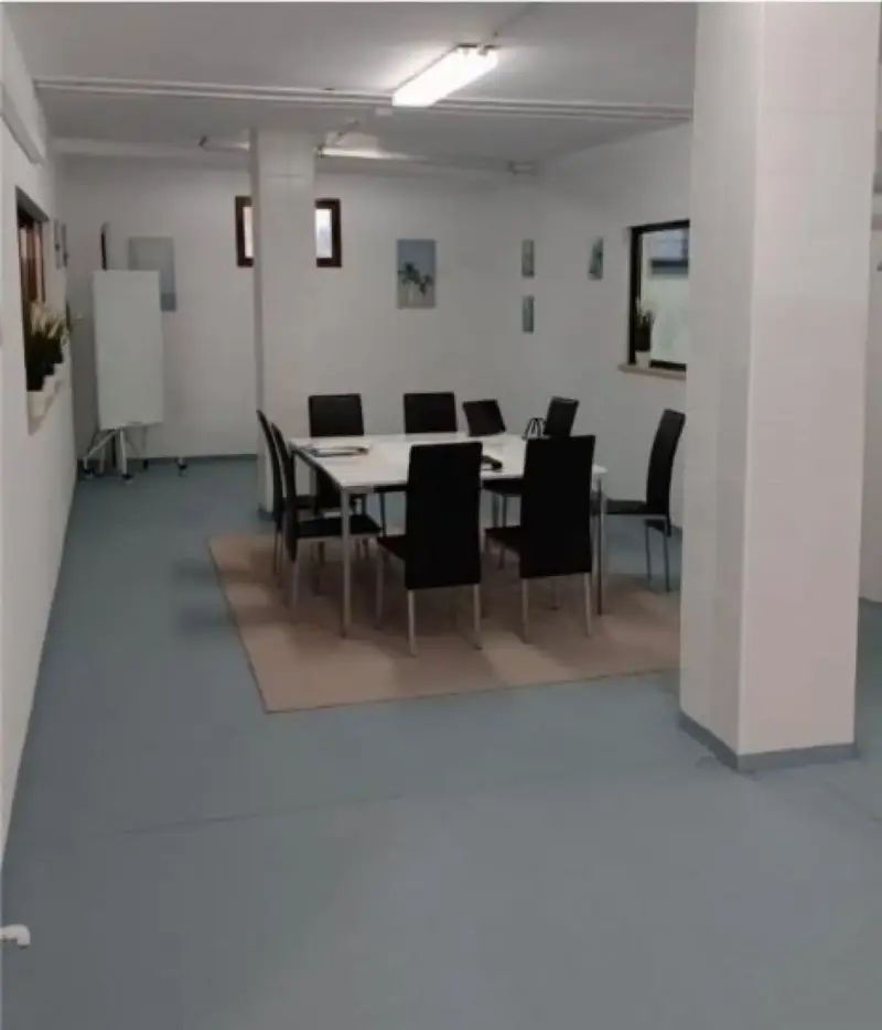 Garage mit Büro und Lager in Secar de la Real zu verkaufen
